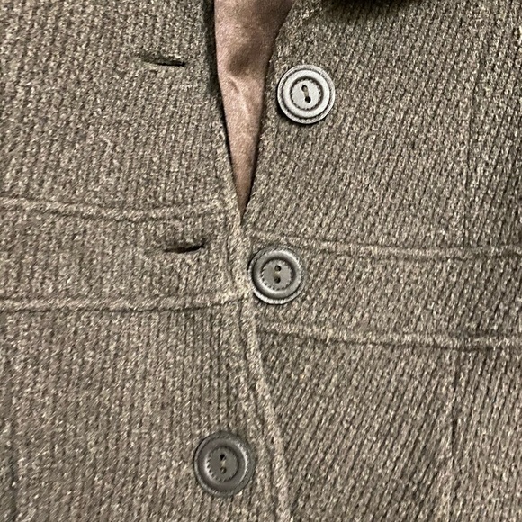 Coat - Picture 2 of 5